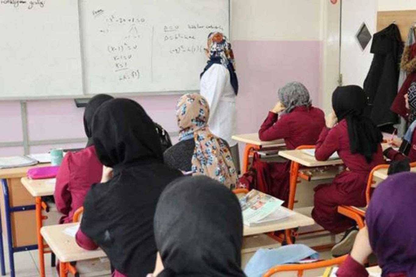2021-2022 örgün eğitim istatistikleri açıklandı 2021-2022 örgün eğitim istatistikleri açıklandı